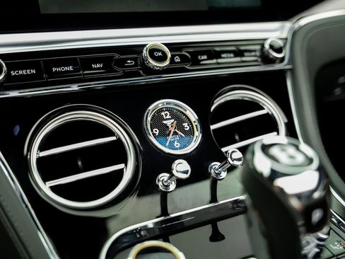 Used 2021 Bentley Continental GT AWD/4WD image 49