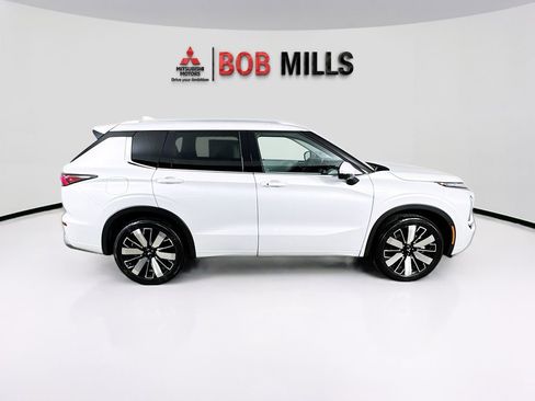 New 2026 Mitsubishi Outlander SEL FWD image 8