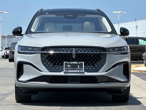 New 2026 Lincoln Nautilus Black Label w/ Jet Appearance Package AWD/4WD image 8