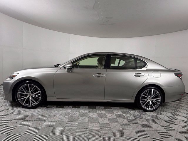 Used 2016 Lexus GS 350 w/ Luxury Package RWD image 3