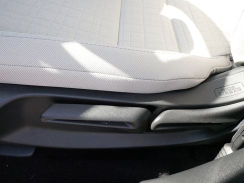 Certified 2026 Honda HR-V LX image 20