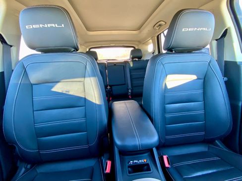 Used 2022 GMC Terrain Denali image 31