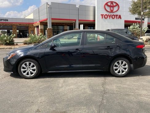 Used 2024 Toyota Corolla LE image 8