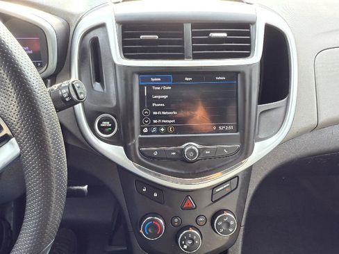 Used 2019 Chevrolet Sonic LT image 18