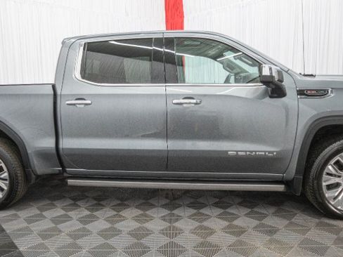 Used 2021 GMC Sierra 1500 Denali w/ Denali Ultimate Package AWD/4WD image 7