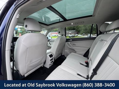Used 2022 Volkswagen Tiguan SE w/ Panoramic Sunroof Package AWD/4WD image 10