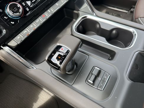 New 2026 GMC Sierra 1500 Denali w/ Technology Package AWD/4WD image 27