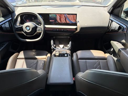 Used 2025 BMW X3 xDrive30i w/ Convenience Package AWD/4WD image 6