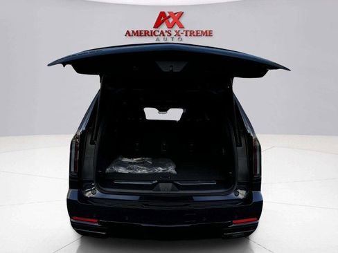 Used 2025 Cadillac Escalade ESV Sport w/ Touring Package image 54