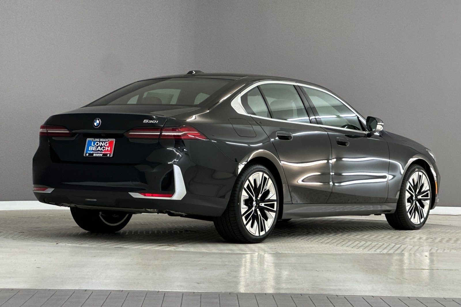 New 2027 BMW 530i w/ Premium Package RWD image 8