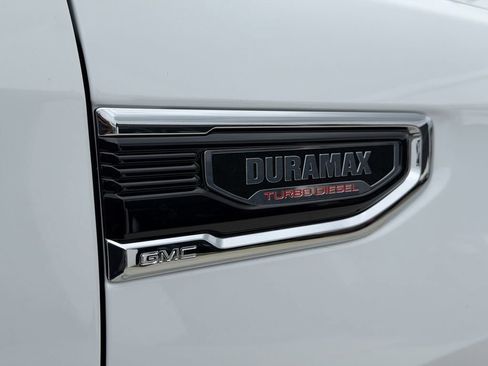 New 2026 GMC Sierra 1500 SLE w/ X31 Off-Road Package AWD/4WD image 13