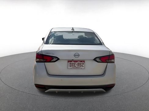 Used 2025 Nissan Versa SV FWD image 12