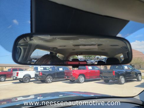 Used 2025 Kia Telluride S image 28