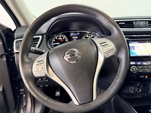 Used 2016 Nissan Rogue SL AWD/4WD image 18