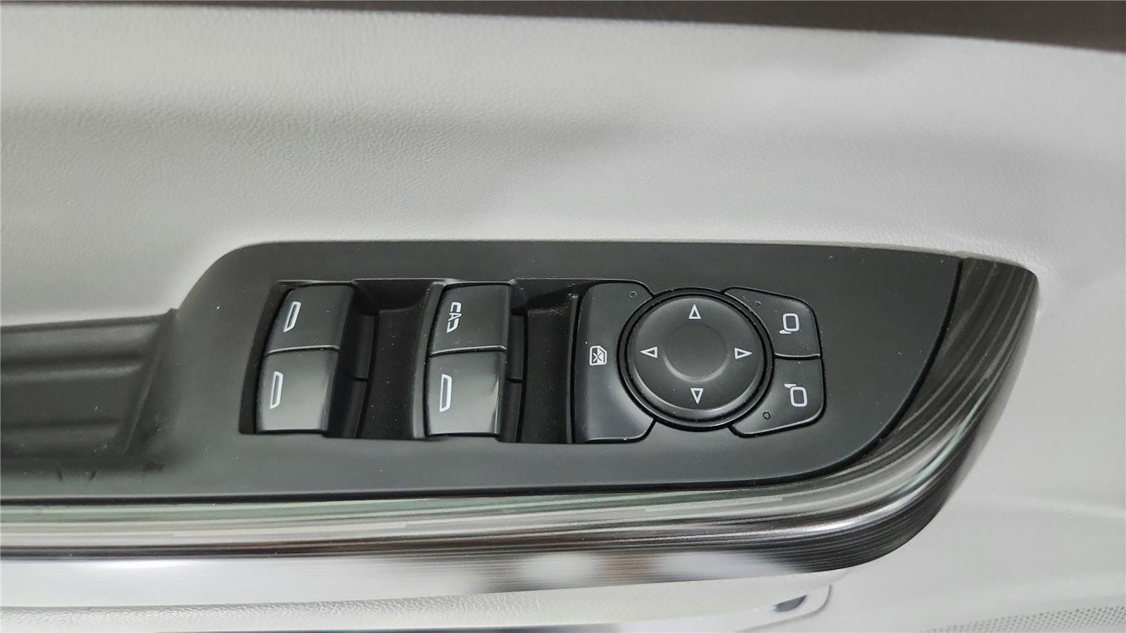 Used 2019 GMC Acadia SLT AWD/4WD image 17