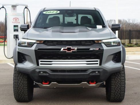Used 2024 Chevrolet Colorado ZR2 w/ ZR2 Convenience Package III image 25