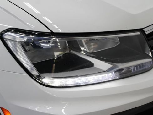 Used 2019 Volkswagen Tiguan SEL Premium R-Line AWD/4WD image 5