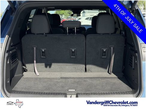 Certified 2025 Chevrolet Traverse LT w/ Midnight/Sport Edition FWD image 28