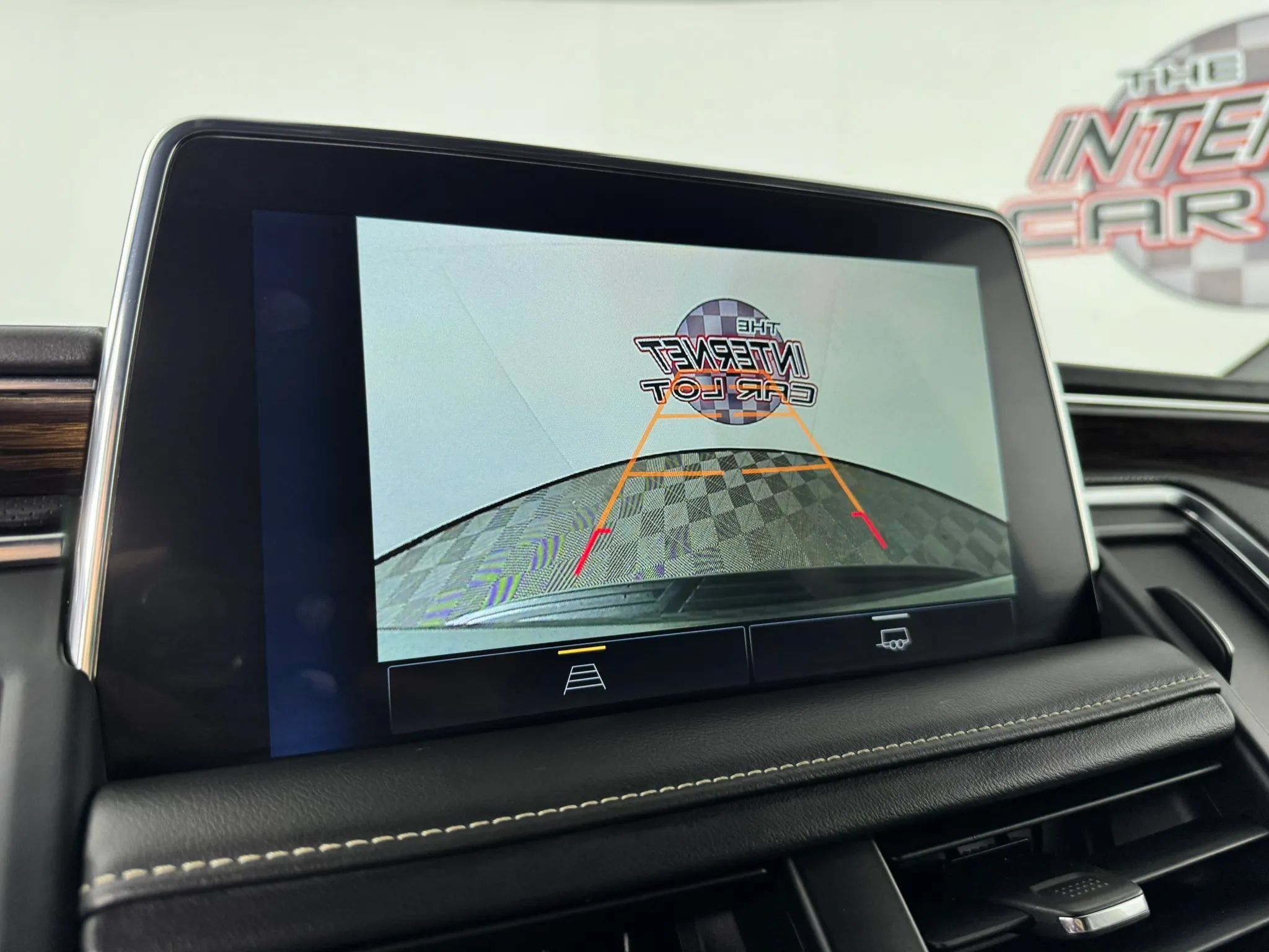 Used 2023 Chevrolet Suburban Premier AWD/4WD image 18
