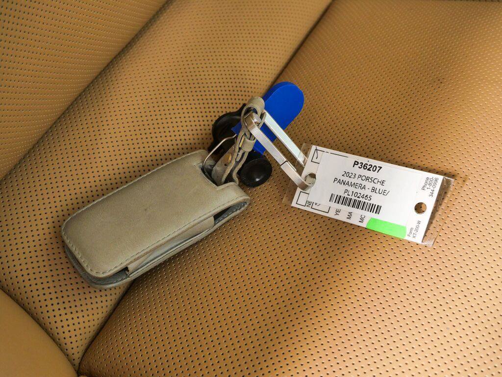 Certified 2023 Porsche Panamera 4 Platinum Edition AWD/4WD image 42