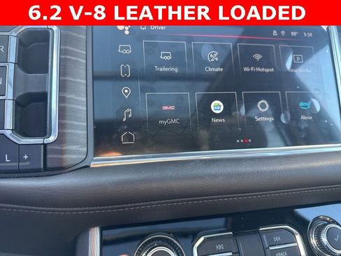 Used 2022 GMC Yukon Denali w/ Denali Ultimate Package image 17