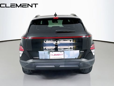 Certified 2025 Hyundai Kona SEL AWD/4WD image 8