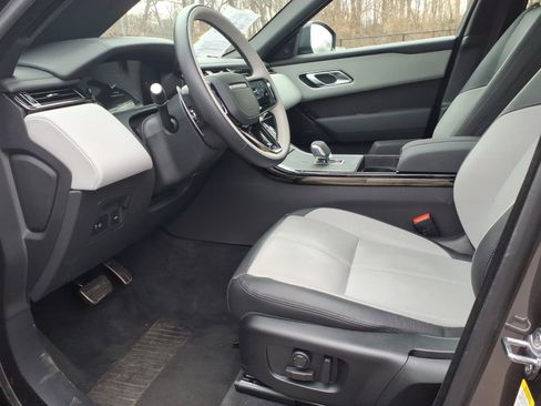 Certified 2026 Land Rover Range Rover Velar Dynamic SE AWD/4WD image 17