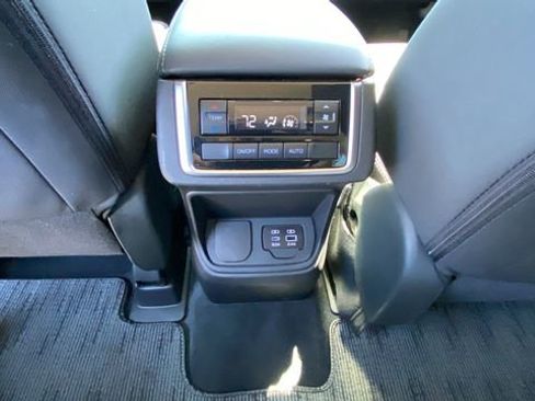 Certified 2025 Subaru Ascent Premium AWD/4WD image 16