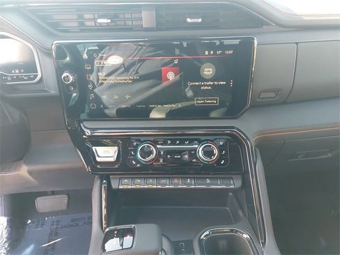 Used 2023 GMC Sierra 1500 AT4 w/ AT4 Premium Package image 19