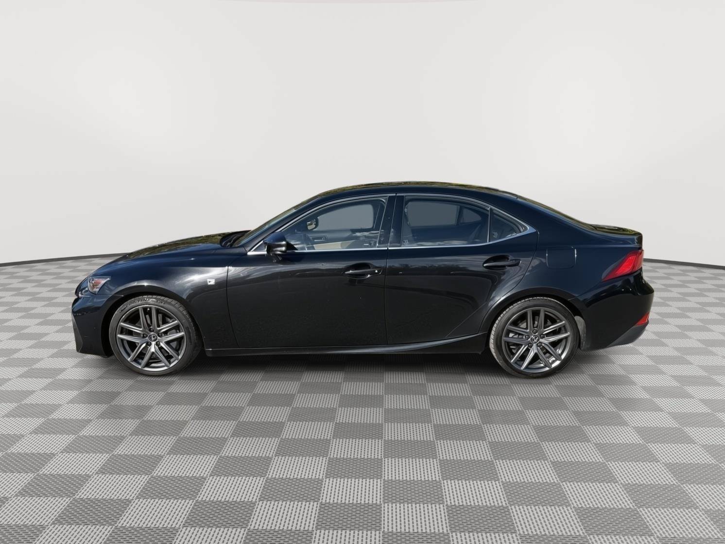 Used 2019 Lexus IS 300 F Sport w/ F Sport Package AWD/4WD image 4