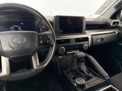 Certified 2025 Toyota 4Runner TRD Sport image 31