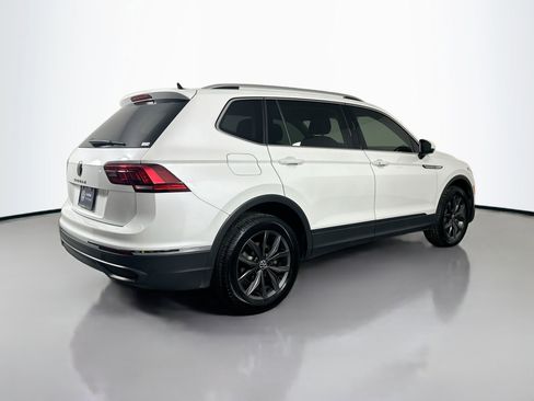 Certified 2023 Volkswagen Tiguan SE image 5