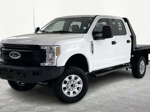 Used 2019 Ford F350 XL image 3