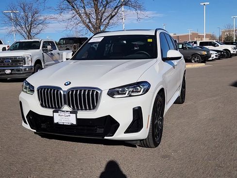 Used 2024 BMW X3 xDrive30i w/ M Sport Package image 3