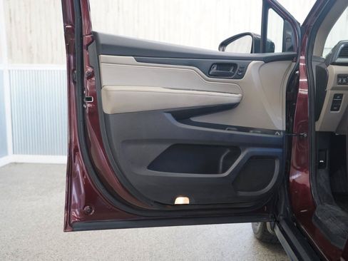 Used 2018 Honda Odyssey EX-L image 28