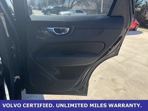 Certified 2024 Volvo XC60 B5 Ultimate w/ Protection Package Premier image 17