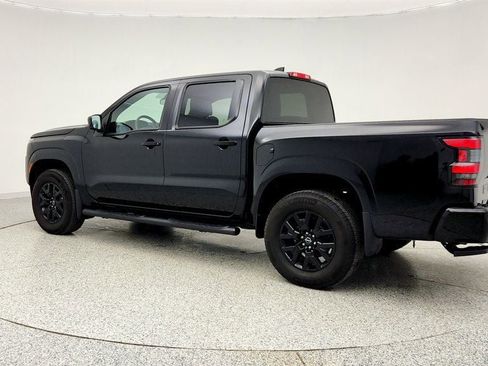 Used 2023 Nissan Frontier SV w/ Midnight Edition Package image 7