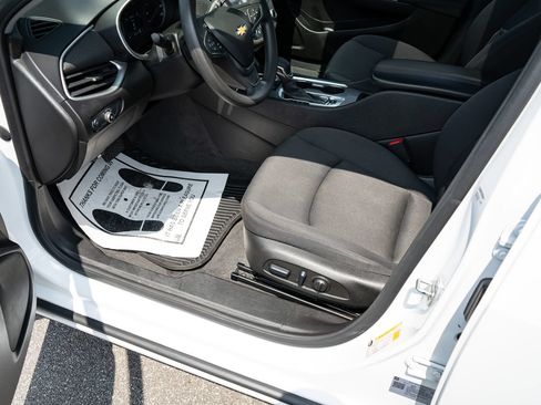 Used 2024 Chevrolet Malibu LT FWD image 18