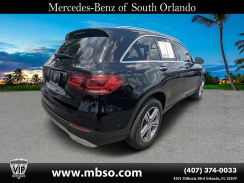 Certified 2022 Mercedes-Benz GLC 300 4MATIC w/ Premium Package Lite image 18