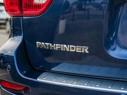 Used 2020 Nissan Pathfinder S image 56