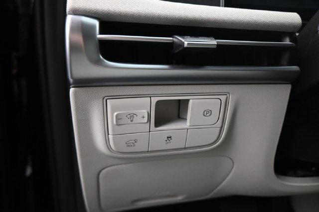 New 2026 Hyundai Tucson Limited AWD/4WD image 18
