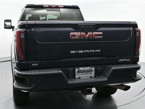 Used 2024 GMC Sierra 2500 AT4 w/ AT4 Premium Plus Package AWD/4WD image 6