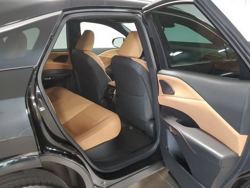 Used 2023 Lexus RX 350 Premium w/ Accessory Package AWD/4WD image 22