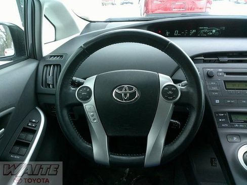 Used 2011 Toyota Prius Four image 11