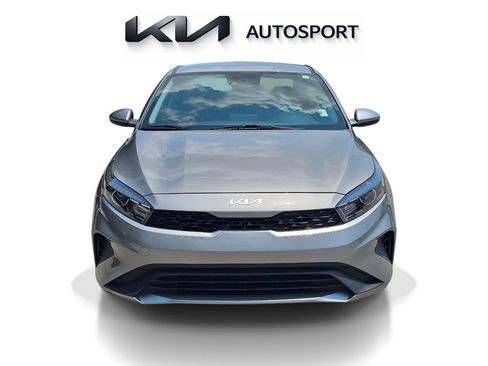 Certified 2024 Kia Forte LXS FWD image 2