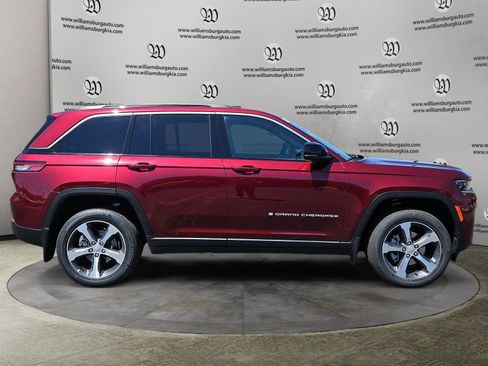 New 2026 Jeep Grand Cherokee Limited w/ Luxury Tech Group II AWD/4WD image 6