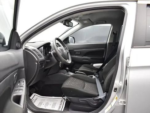 Used 2024 Mitsubishi Outlander Sport ES AWD/4WD image 14