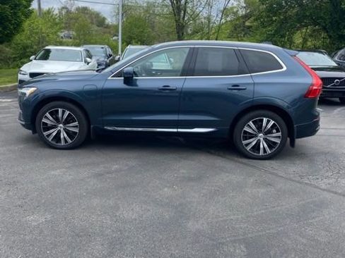 Used 2023 Volvo XC60 T8 Plus w/ Protection Package Premier AWD/4WD image 8