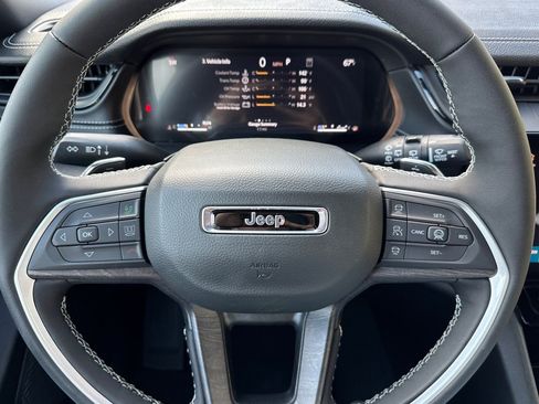New 2026 Jeep Grand Cherokee 4WD image 24