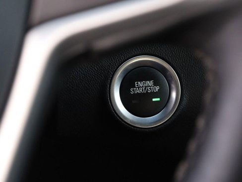 Used 2024 GMC Terrain SLT image 15